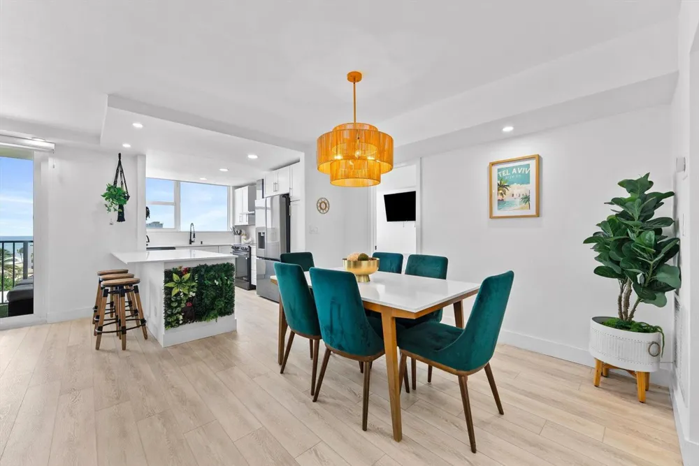 1237 HILLSBORO MILE #604 Hillsboro Beach, FL 33062
