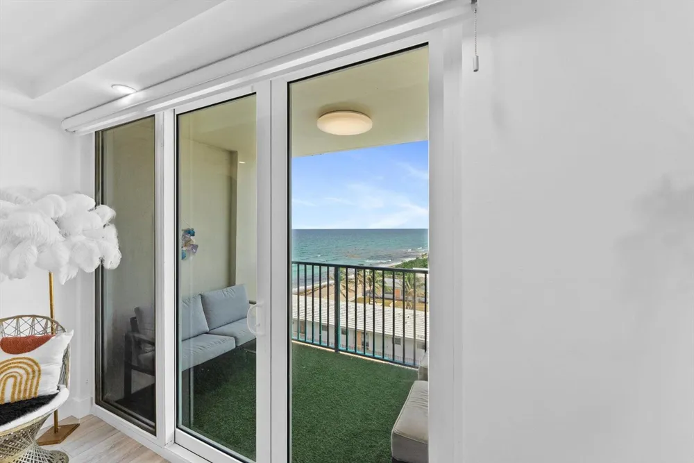 1237 HILLSBORO MILE #604 Hillsboro Beach, FL 33062