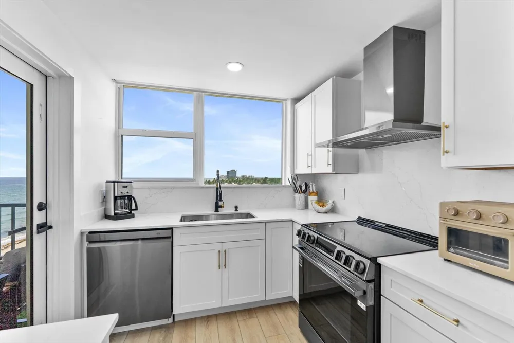 1237 HILLSBORO MILE #604 Hillsboro Beach, FL 33062