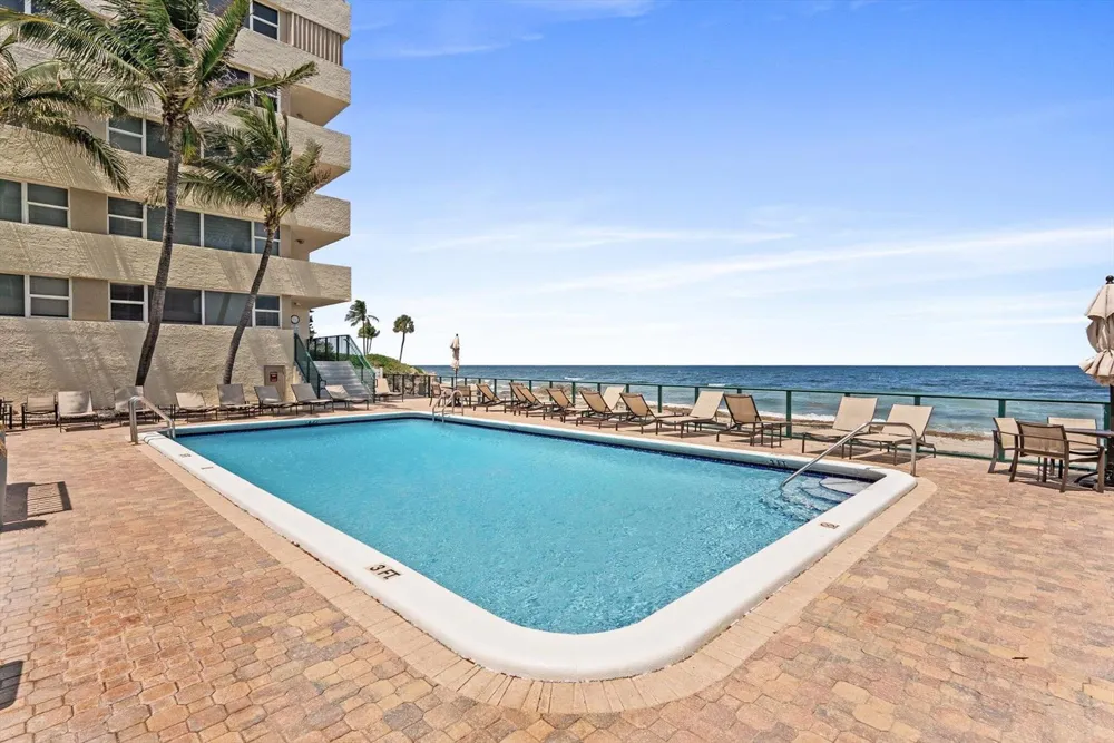 1237 HILLSBORO MILE #604 Hillsboro Beach, FL 33062