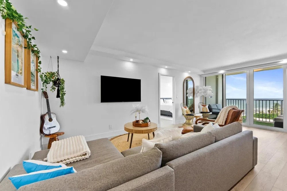 1237 HILLSBORO MILE #604 Hillsboro Beach, FL 33062