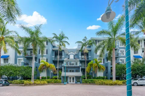 250 NE 3rd Avenue #1305