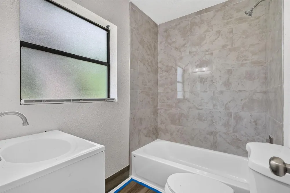 2205 44TH STREET Fort Pierce, FL 34946