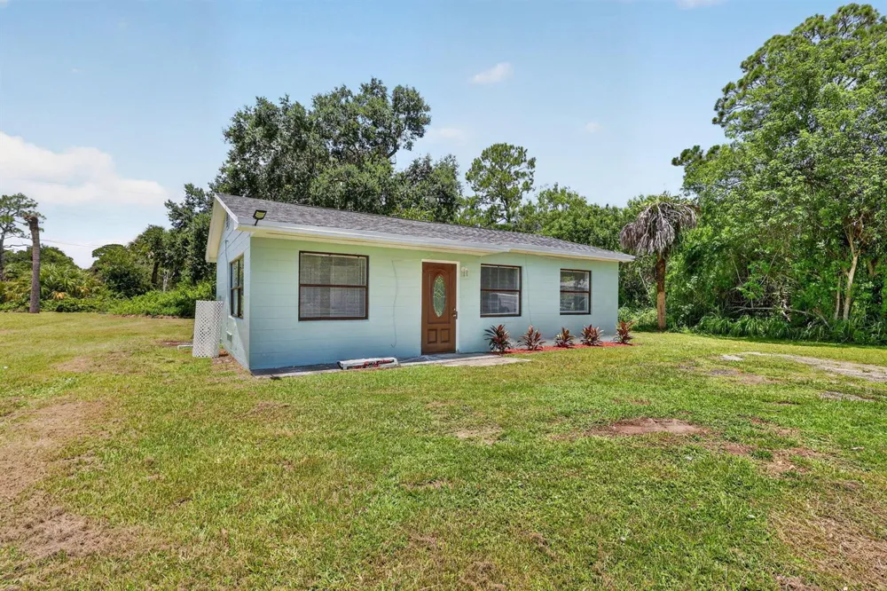 2205 44TH STREET Fort Pierce, FL 34946
