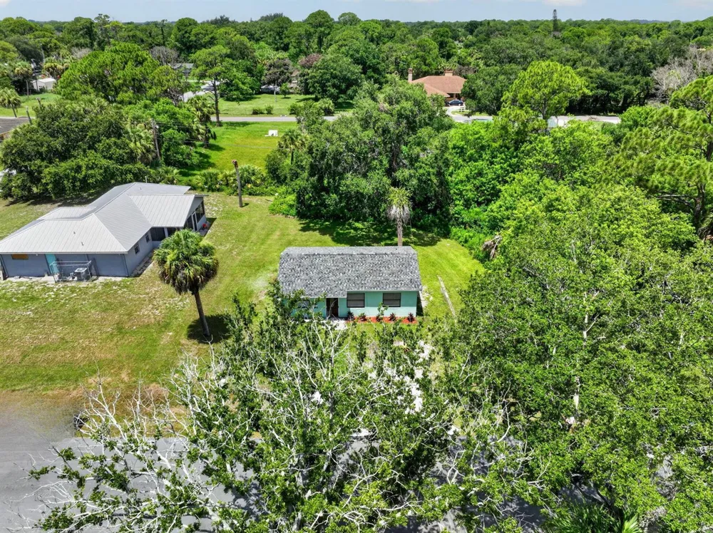 2205 44TH STREET Fort Pierce, FL 34946