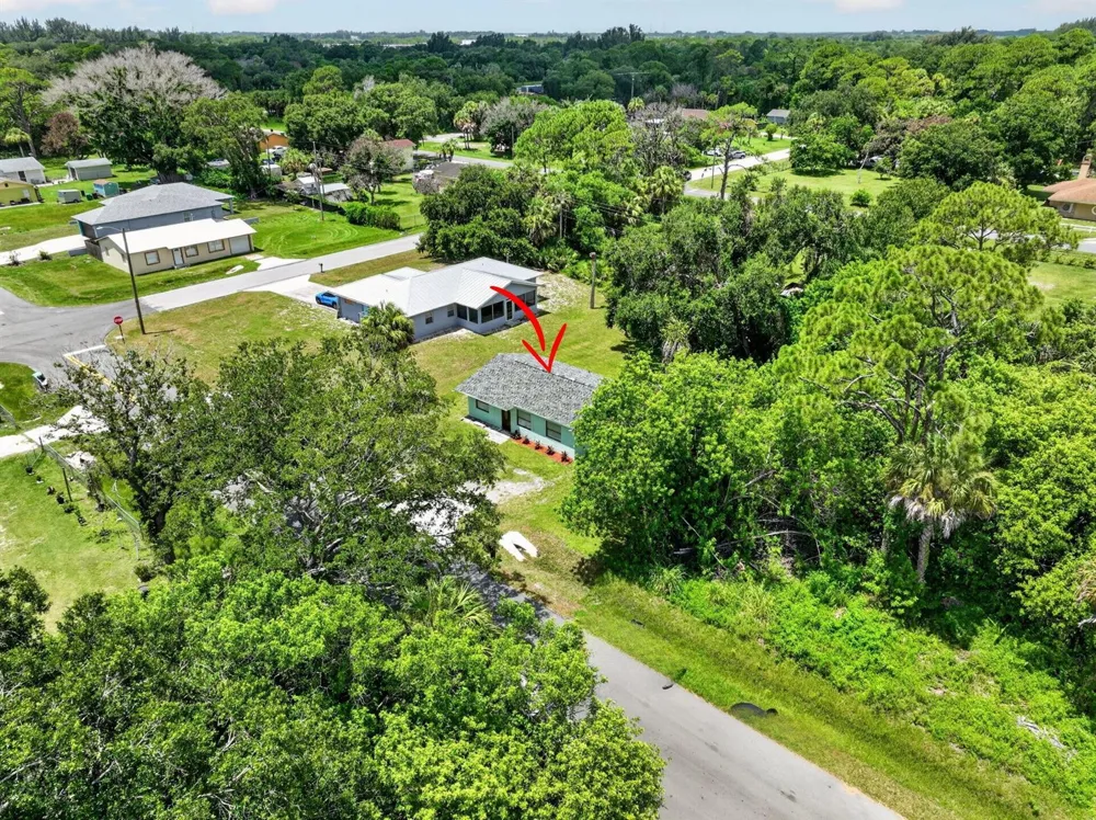 2205 44TH STREET Fort Pierce, FL 34946