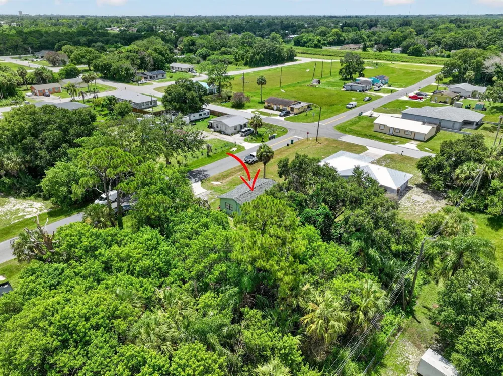 2205 44TH STREET Fort Pierce, FL 34946
