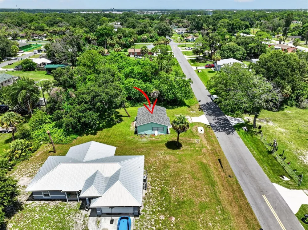 2205 44TH STREET Fort Pierce, FL 34946