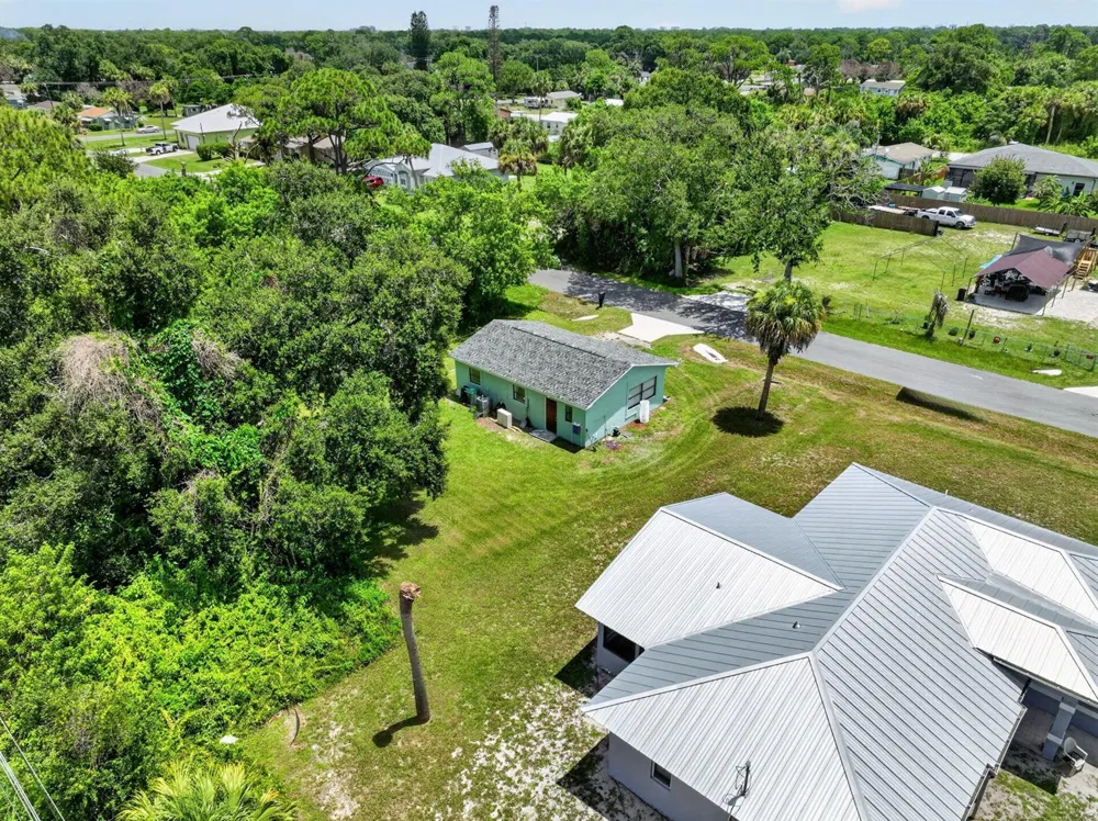 2205 44TH STREET Fort Pierce, FL 34946