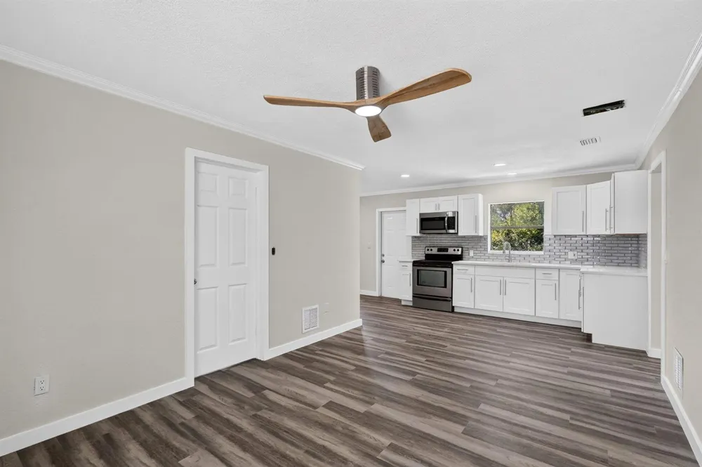 2205 44TH STREET Fort Pierce, FL 34946
