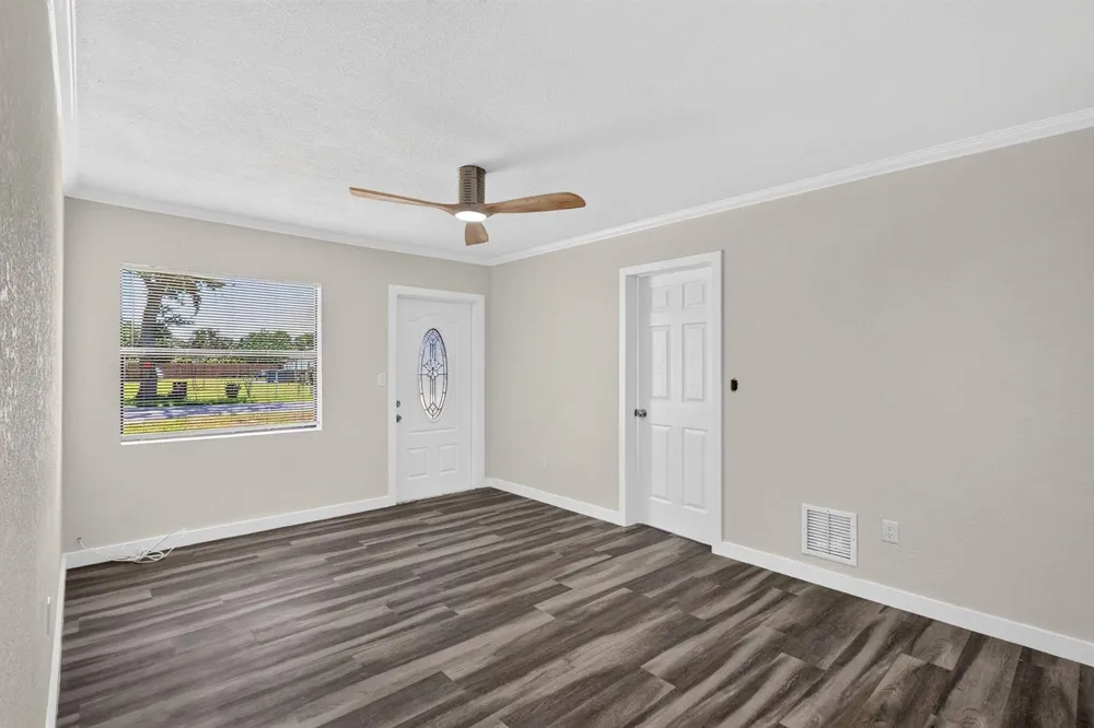 2205 44TH STREET Fort Pierce, FL 34946
