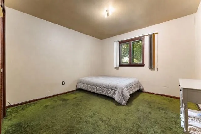 7633 Hemlock Avenue Gary, IN 46403