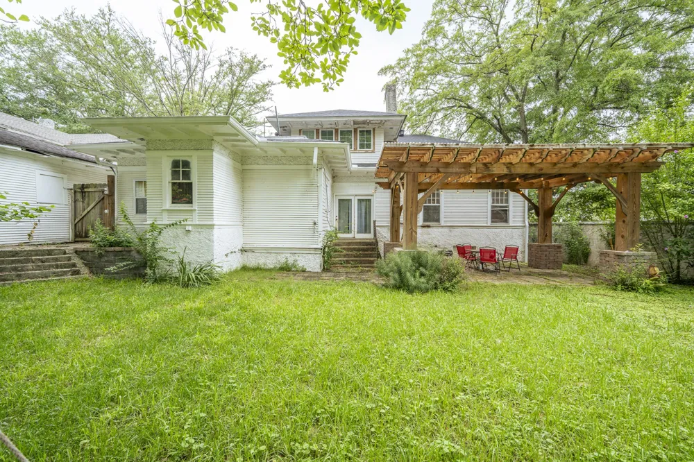 118 Arlington Ave Jackson, TN 38301