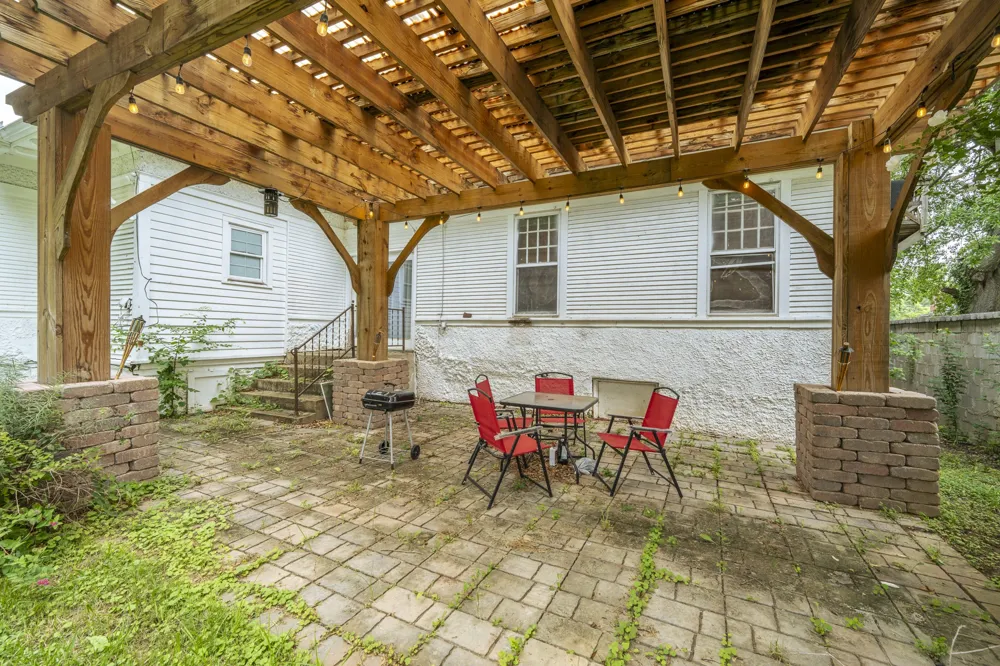 118 Arlington Ave Jackson, TN 38301