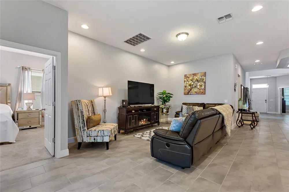 8719 CRESCENDO AVENUE Windermere, FL 34786