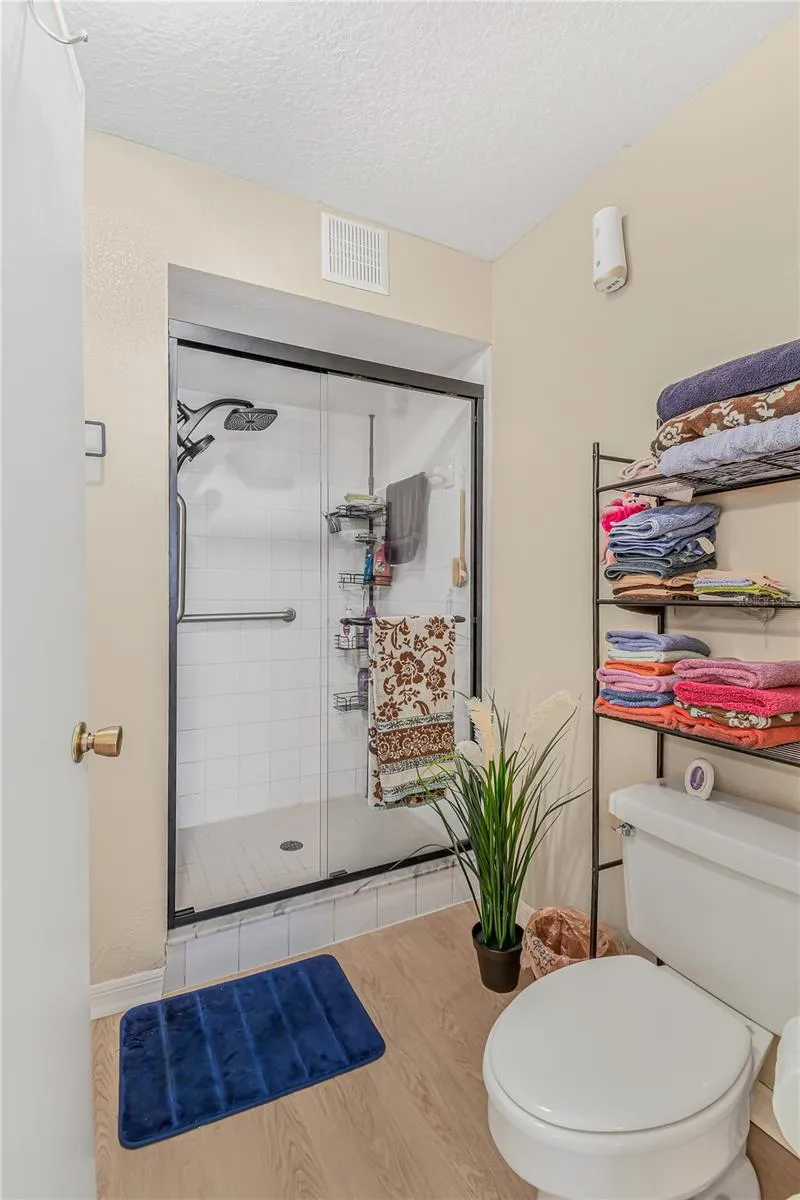 2586 PINE COVE LANE Clearwater, FL 33761