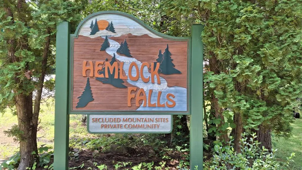 Hemlock Falls drive Sylva, NC 28779