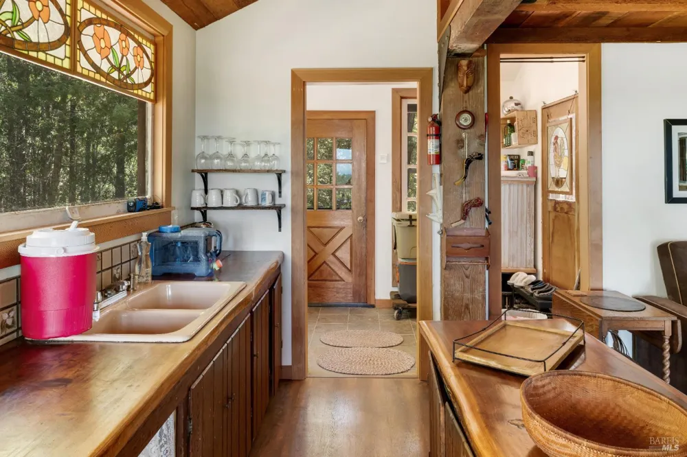 33790 Annapolis Road Annapolis, CA 95412