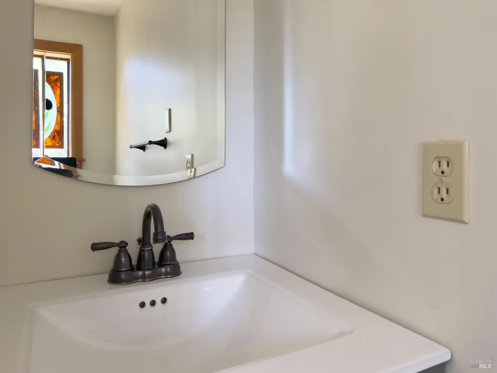 33790 Annapolis Road Annapolis, CA 95412