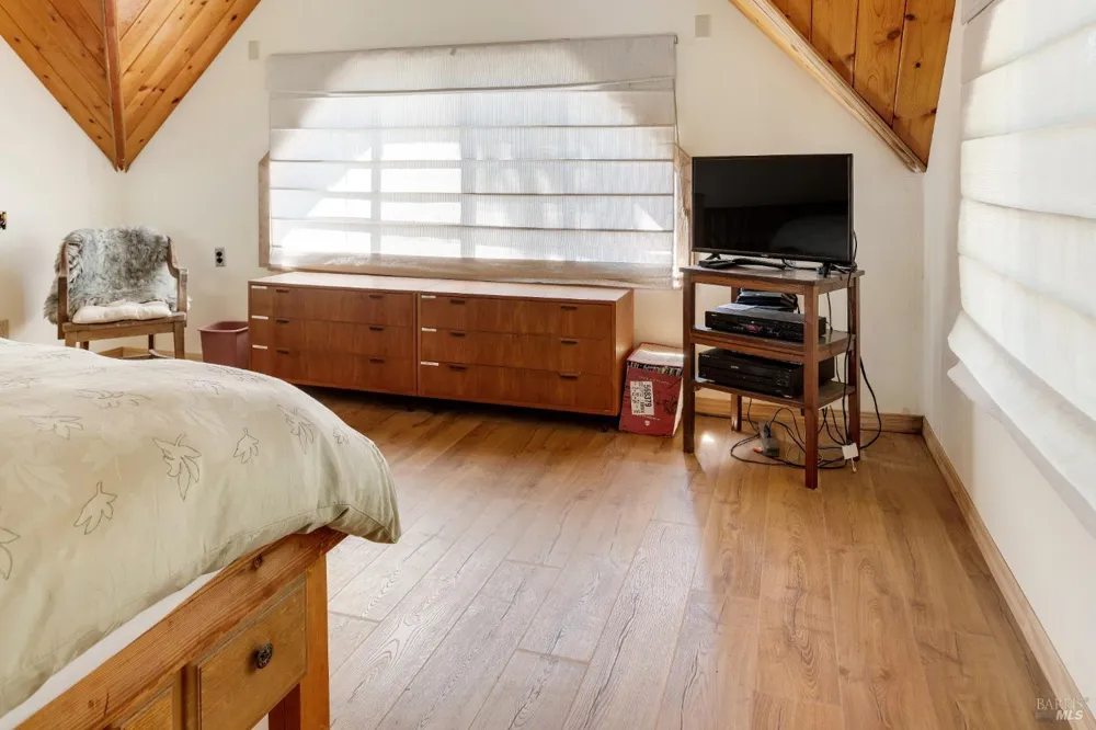 33790 Annapolis Road Annapolis, CA 95412