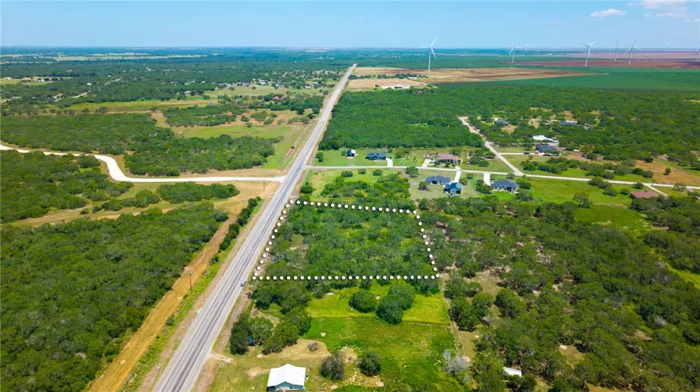 5452 Main Street Mathis, TX 78368