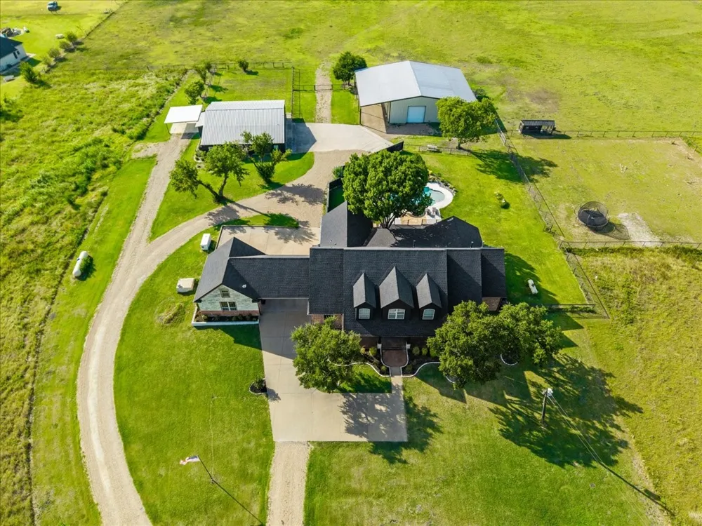 975 Fm 85 Ennis, TX 75119