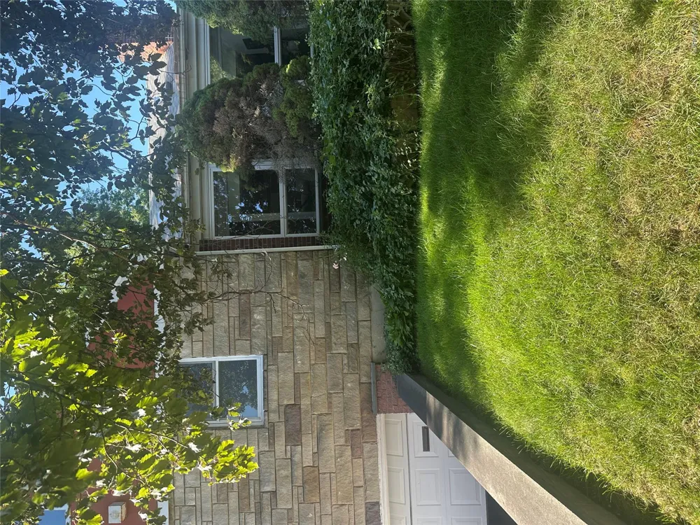 193-25 Keno Avenue Holliswood, NY 11423