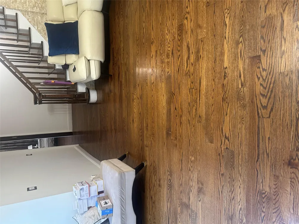 193-25 Keno Avenue Holliswood, NY 11423