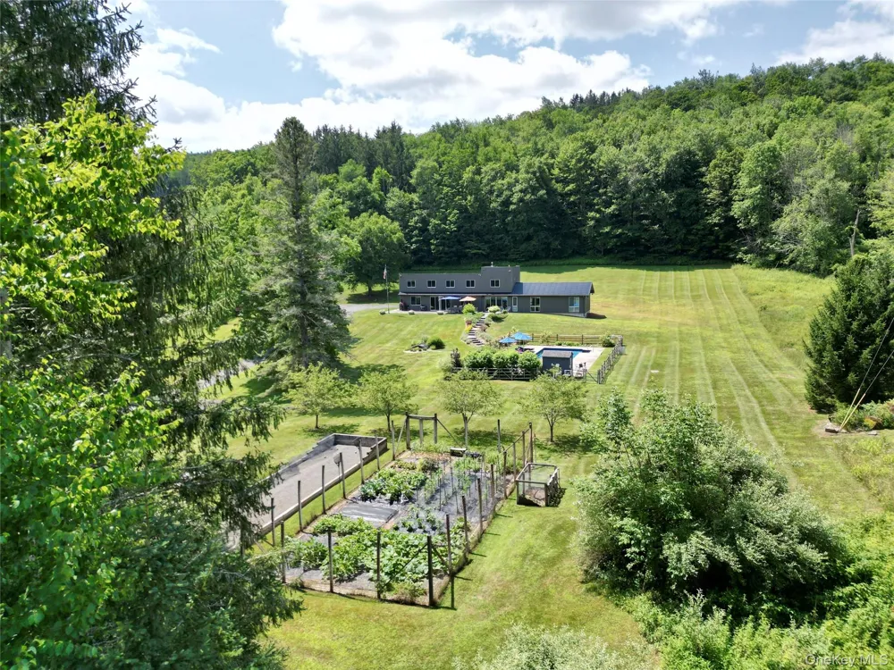 56 Winkelstern Lane Kenoza Lake, NY 12750