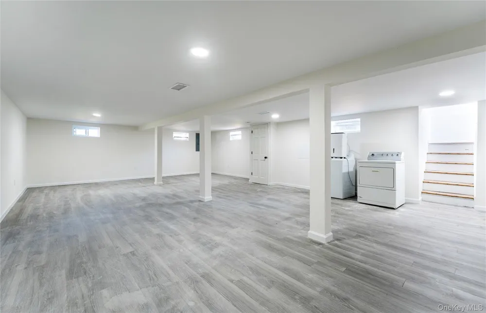 743 Hoffman Avenue Bellport, NY 11713