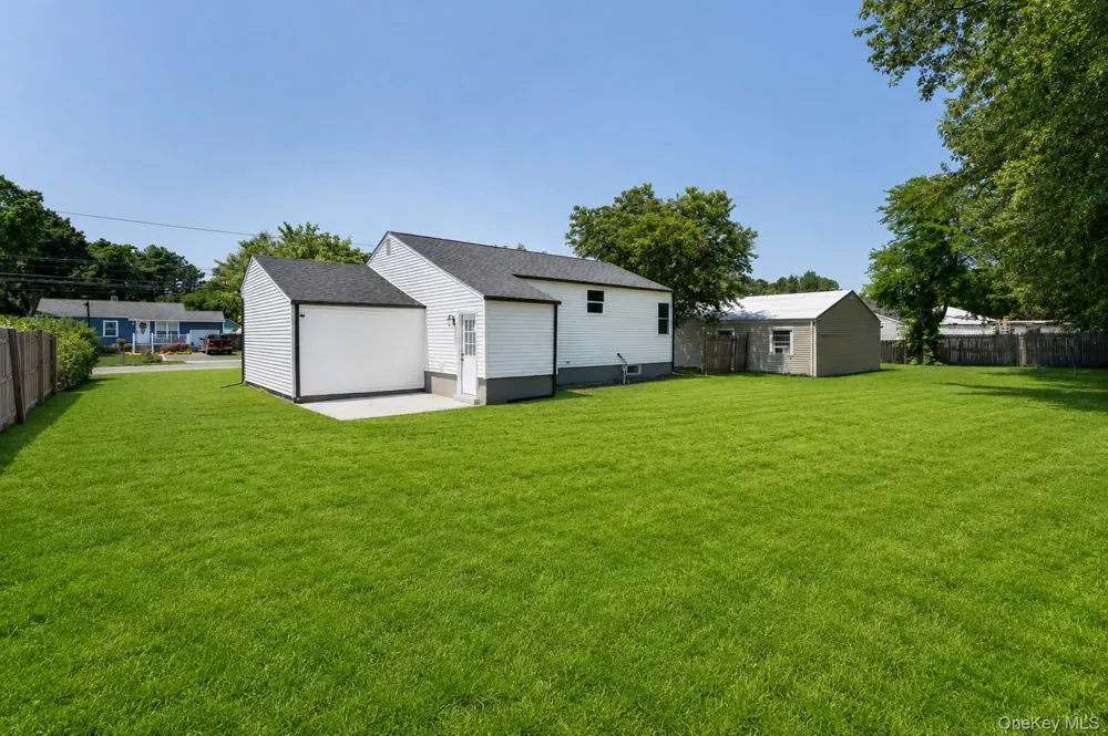 743 Hoffman Avenue Bellport, NY 11713