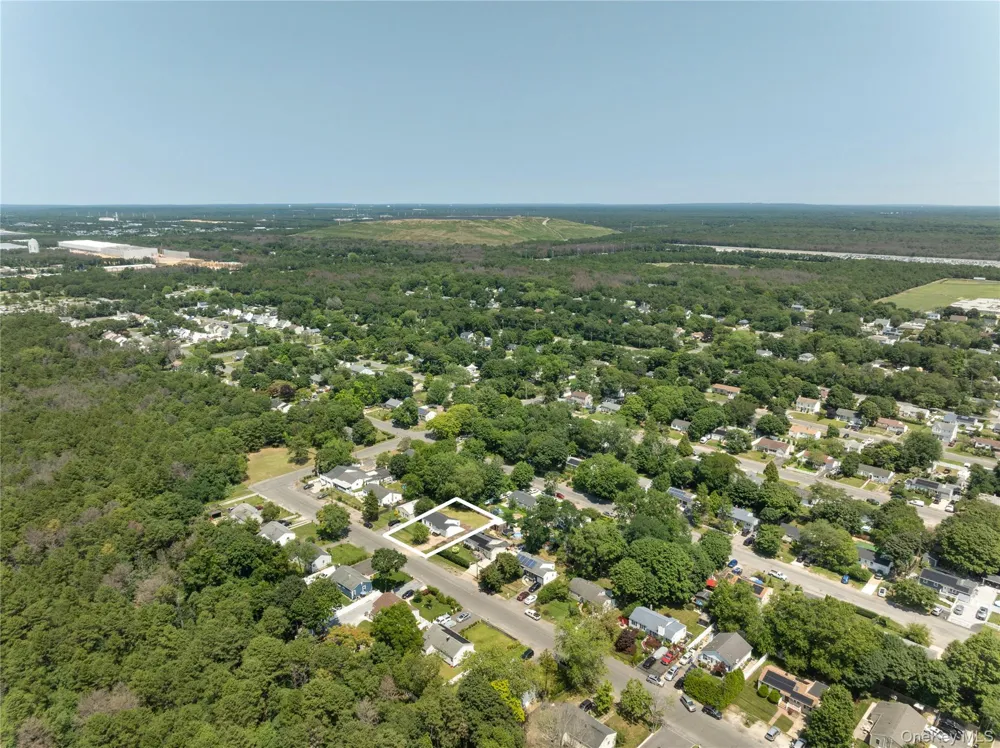 743 Hoffman Avenue Bellport, NY 11713