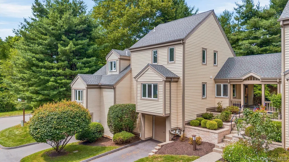 3302 Homestead Court Peekskill, NY 10566