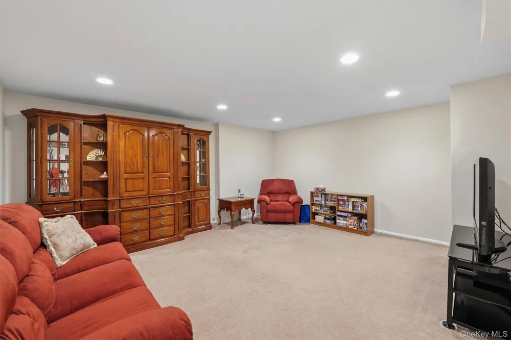 3302 Homestead Court Peekskill, NY 10566