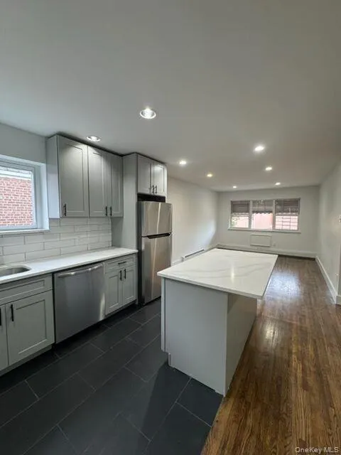 3604 Eastchester Road