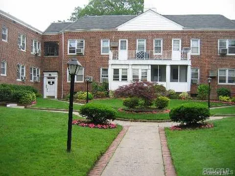 1385 Broadway #A33 Hewlett, NY 11557
