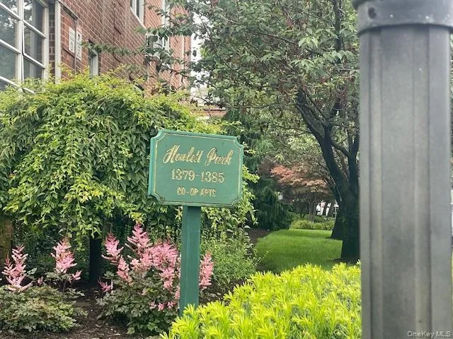 1385 Broadway #A33 Hewlett, NY 11557