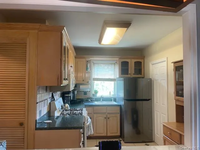1385 Broadway #A33 Hewlett, NY 11557