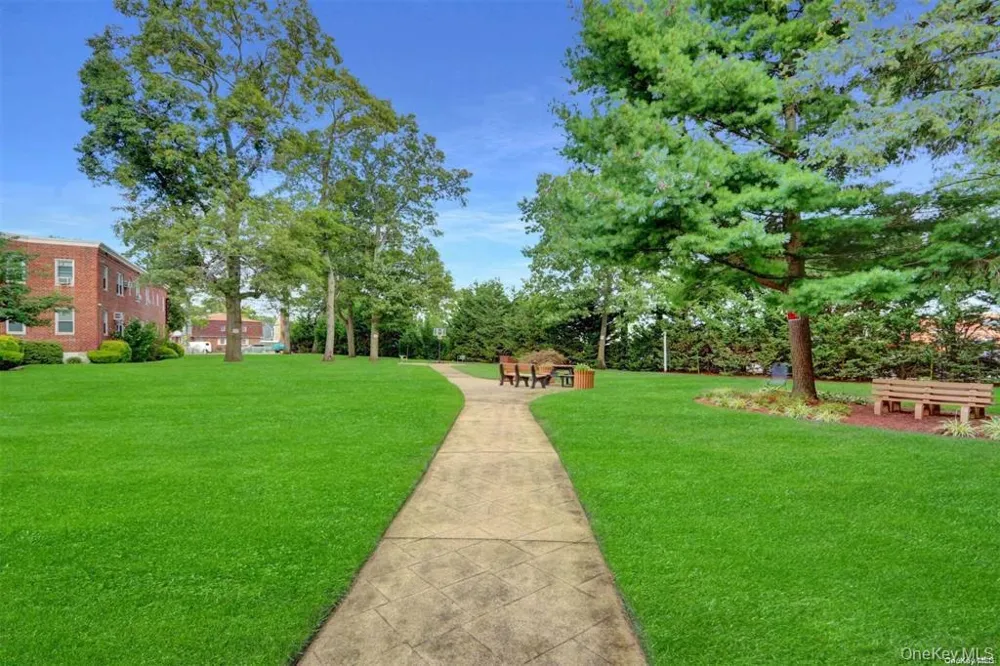 1385 Broadway #A33 Hewlett, NY 11557