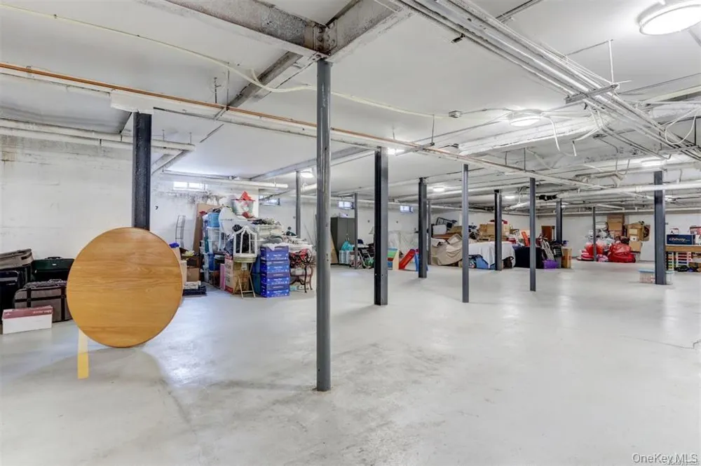 1385 Broadway #A33 Hewlett, NY 11557