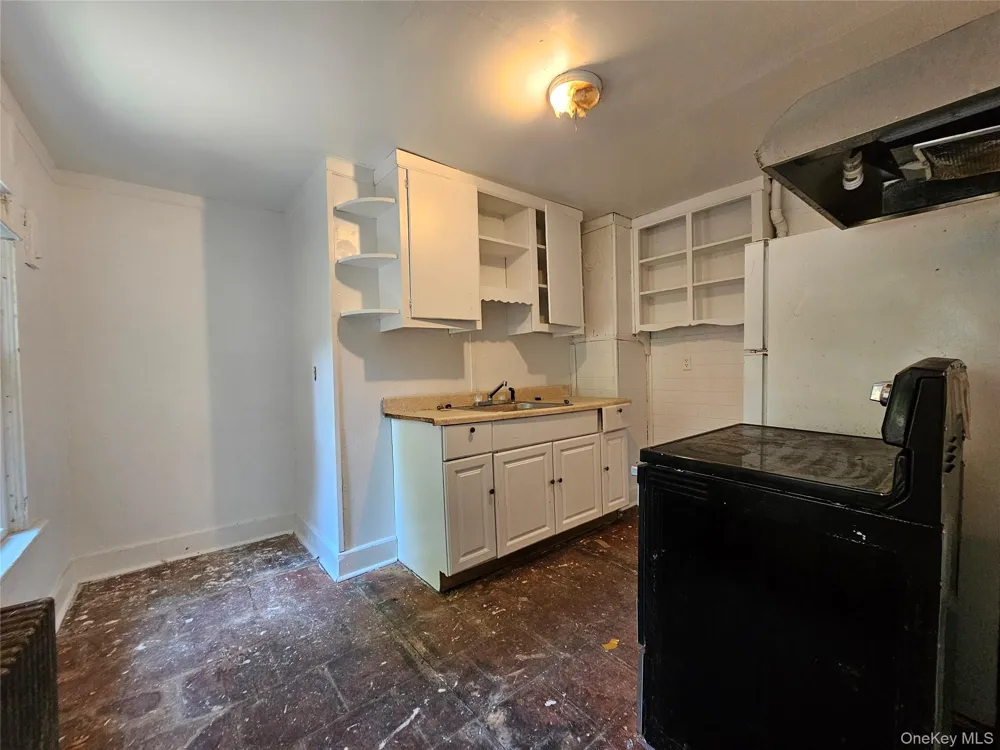 62 Clinton Avenue Monticello, NY 12701