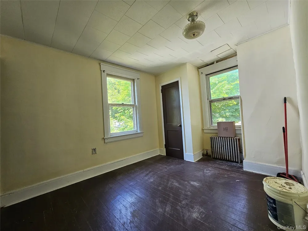 62 Clinton Avenue Monticello, NY 12701