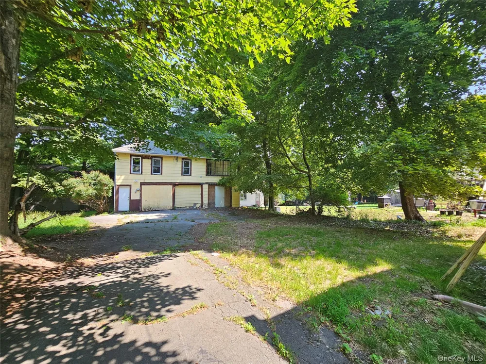 62 Clinton Avenue Monticello, NY 12701