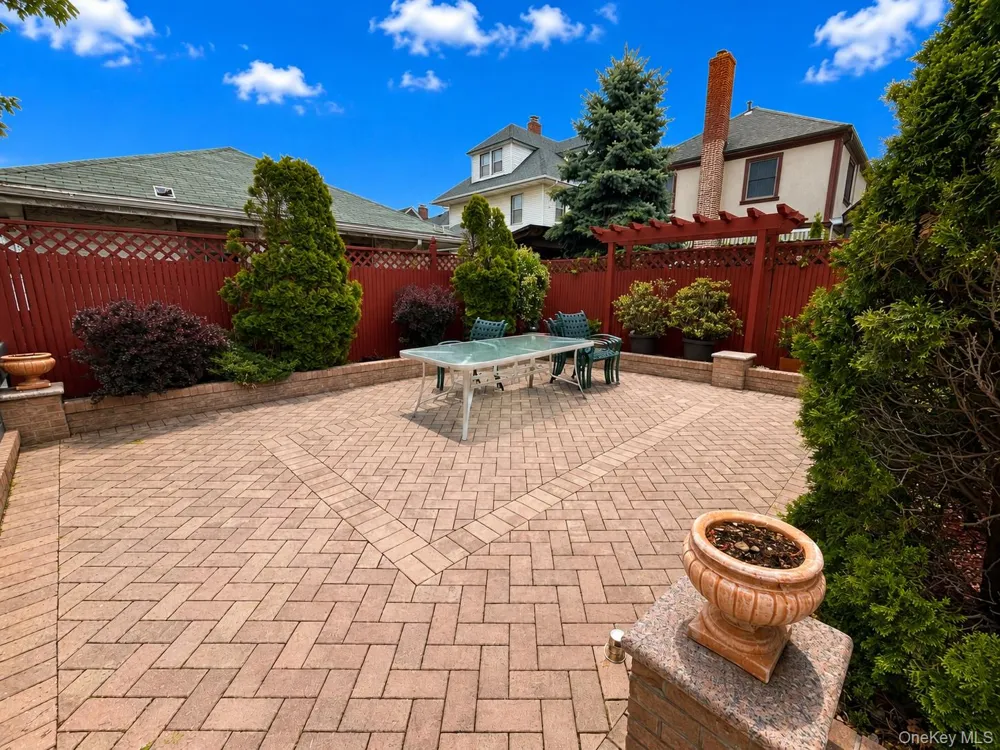 526 Beach 132nd Street Belle Harbor, NY 11694