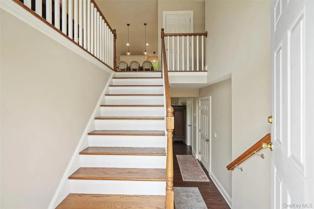 71 Hitchcock Hill Road Mahopac, NY 10541