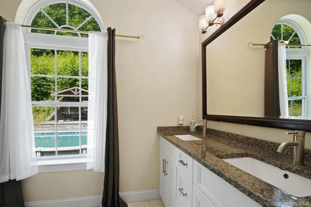 71 Hitchcock Hill Road Mahopac, NY 10541