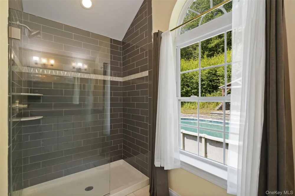 71 Hitchcock Hill Road Mahopac, NY 10541