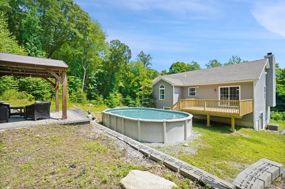 71 Hitchcock Hill Road Mahopac, NY 10541
