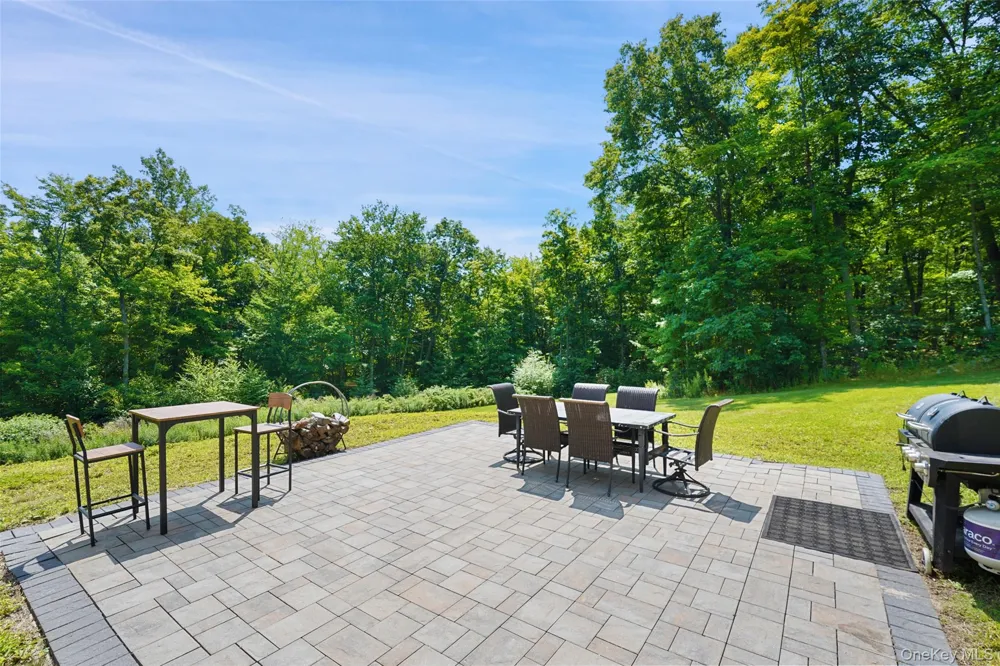 71 Hitchcock Hill Road Mahopac, NY 10541