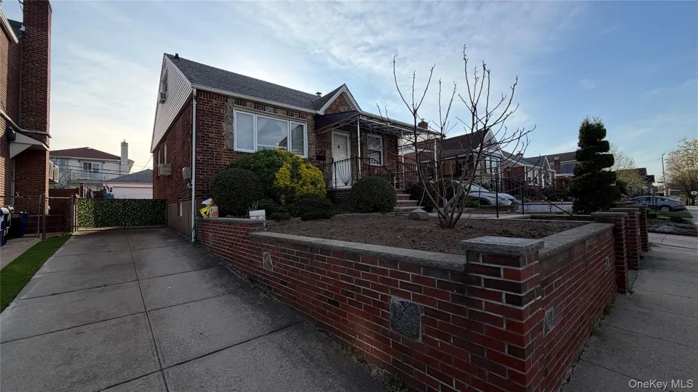 50-27 192nd Street Fresh Meadows, NY 11365